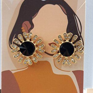 Black and Gold Flower Stud Earrings